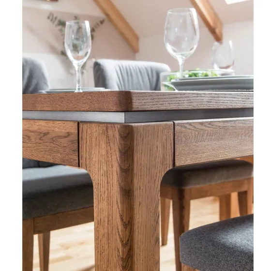 table a manger bois avec inserts en acier brossé collection MONTE
