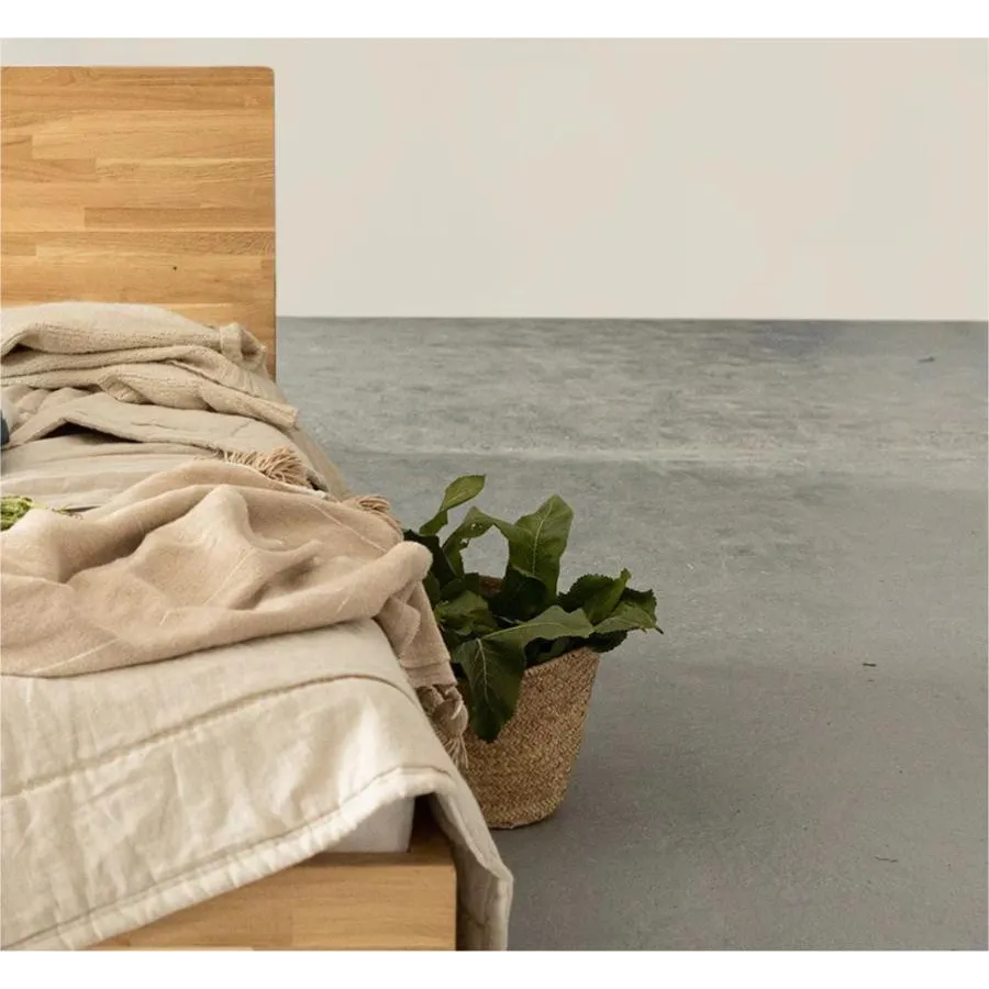 Lit double en bois massif collection Aston