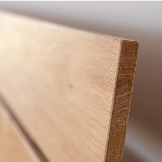 Lit avec tête de lit en bois massif collection Montana