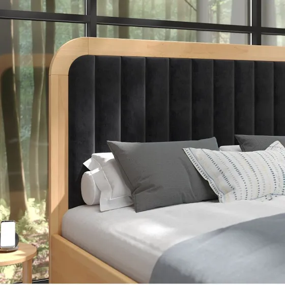 Lit en bois massif finition naturel avec tête de lit tissu  collection VERDE