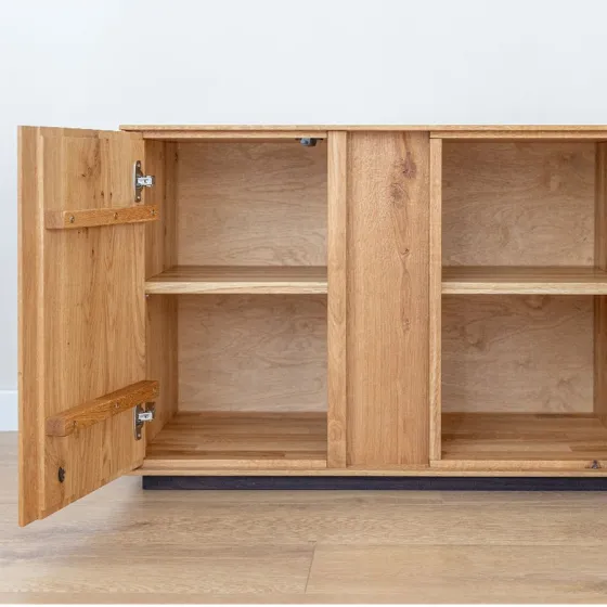 Buffet chêne massif moderne avec niches de rangement collection Mira